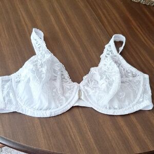Amoureuse Sheer Lace Bra 44B NWOT